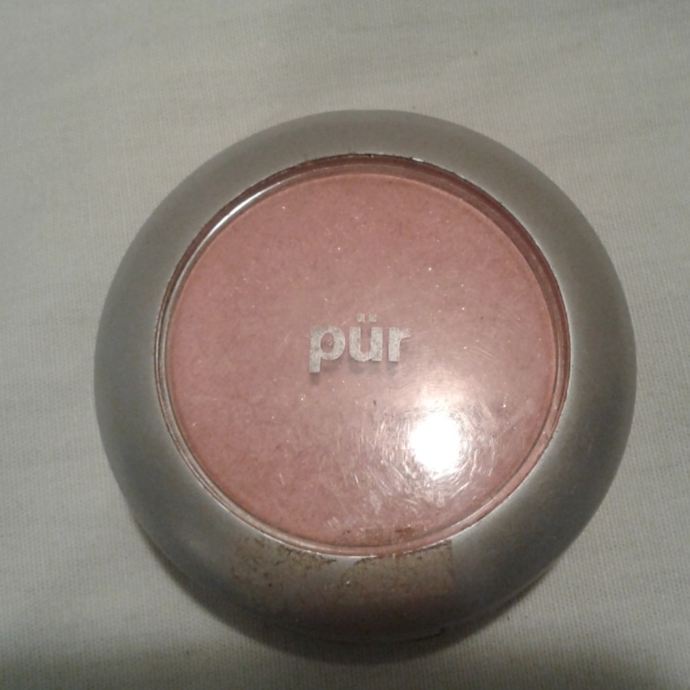BLUSH - Picture 1 of 2